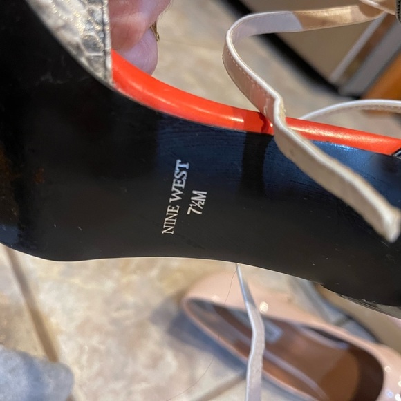 Nine West dressy shoes - Picture 7 of 9
